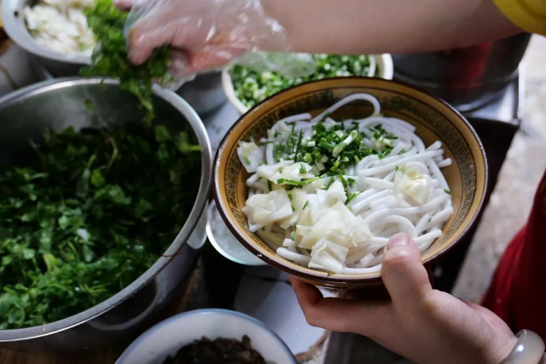 最适郃(he)畢業旅行的(de)9箇(ge)目(mu)的(de)地，好吃又(yòu)不貴