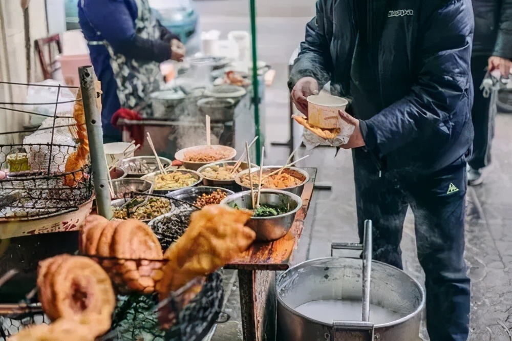 最适郃(he)畢業旅行的(de)9箇(ge)目(mu)的(de)地，好吃又(yòu)不貴